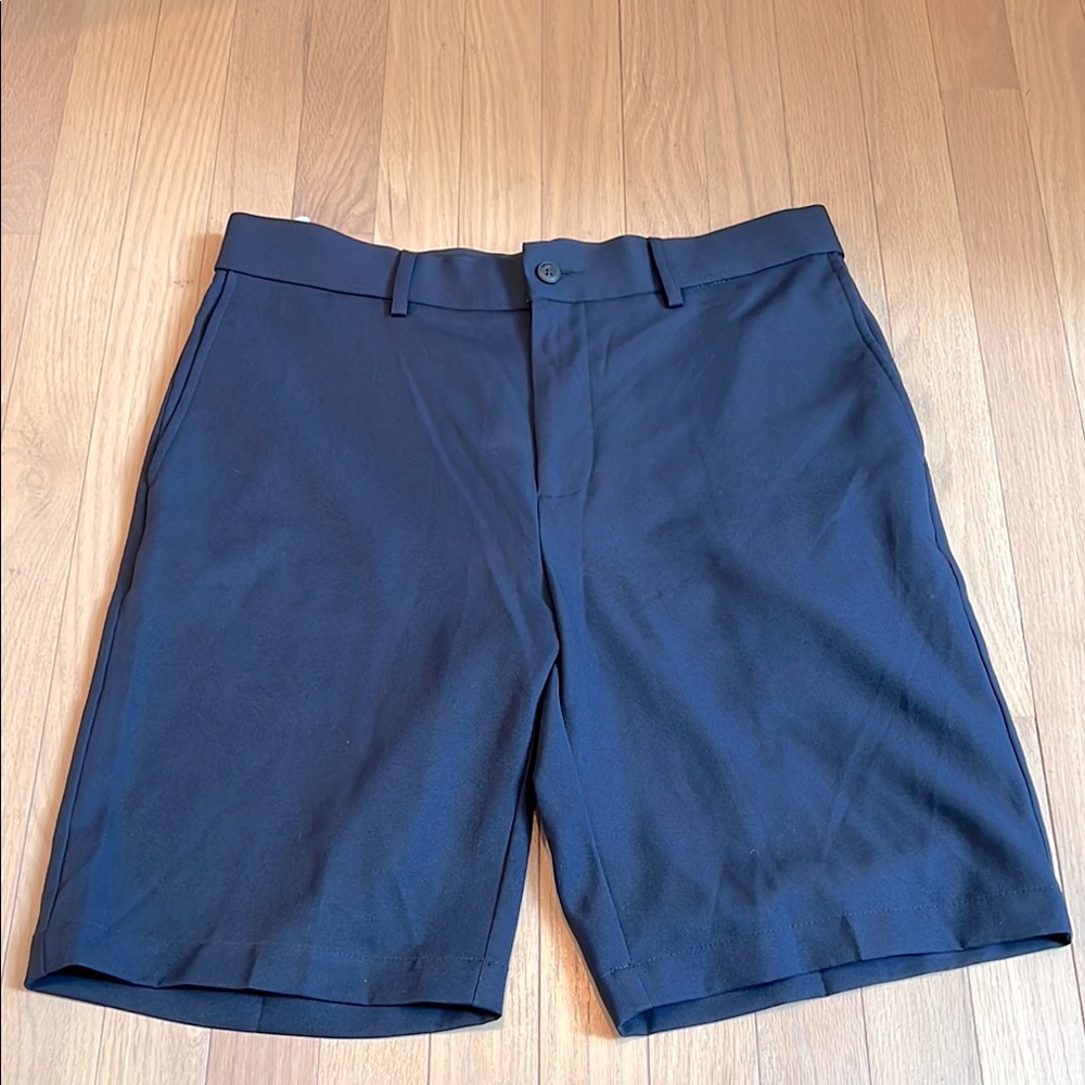 Grand Slam Men’s Golf Shorts Size 32